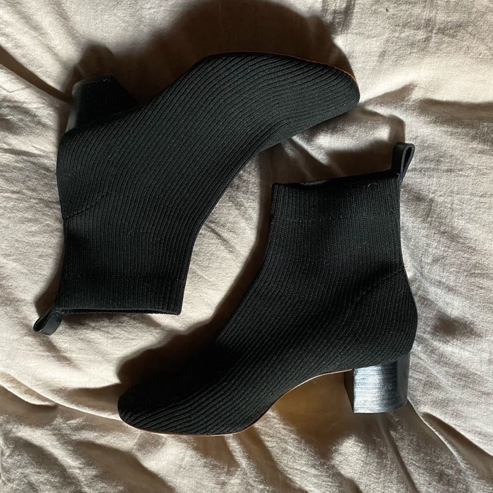 EVERLANE Glove Boot size 9